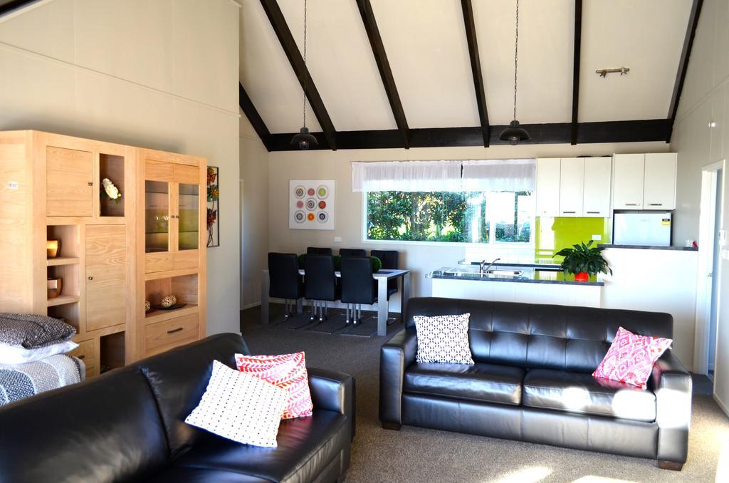 ניו פלימות' A Touch Of Tuscany At Hillsborough מראה חיצוני תמונה